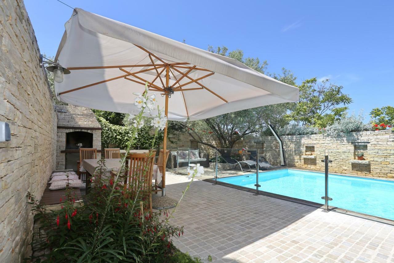 Olive'S Hug Villa Poljana  ภายนอก รูปภาพ